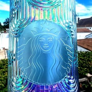 ⭐️Brand New⭐️ 24oz Starbucks Mermaid scales Iridescent Tumbler!!!